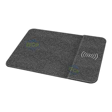 Mouse pad charging mouse